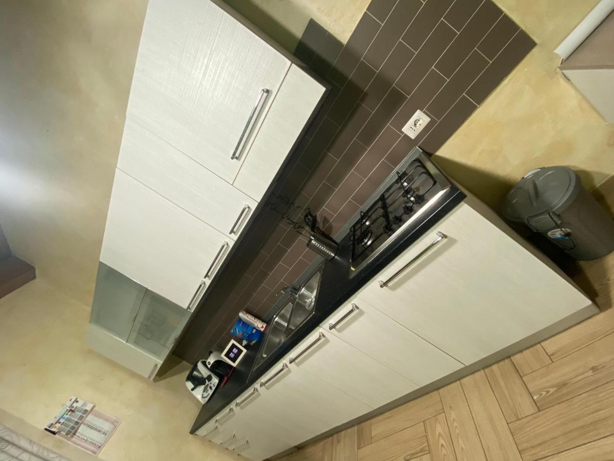 The “B” House Apartment Catania Luaran gambar