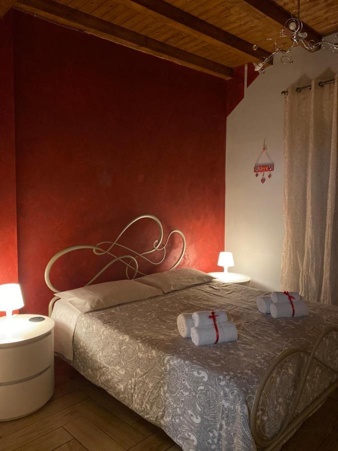 The “B” House Apartment Catania Luaran gambar