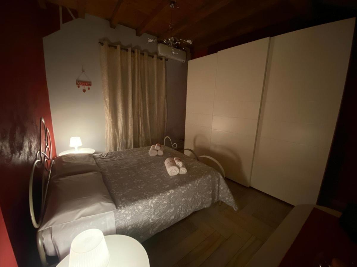 The “B” House Apartment Catania Luaran gambar