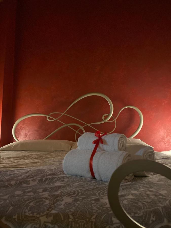 The “B” House Apartment Catania Luaran gambar